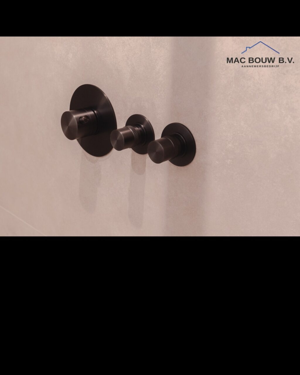 Instagram post from macbouw. This post is in position 6.