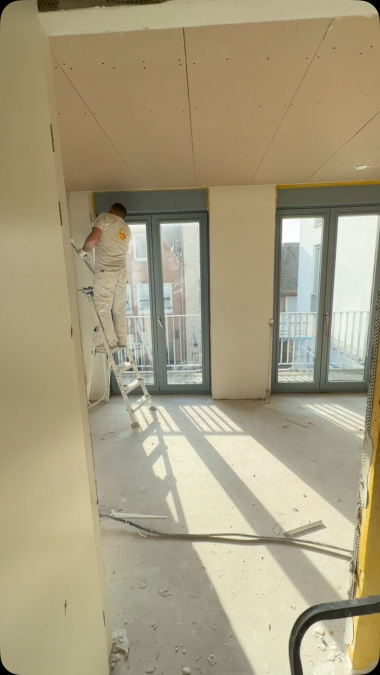 Instagram post from macbouw. This post is in position 11.