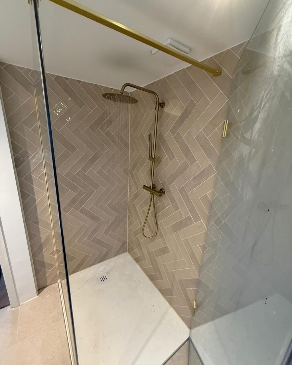 Instagram post from macbouw. This post is in position 4.