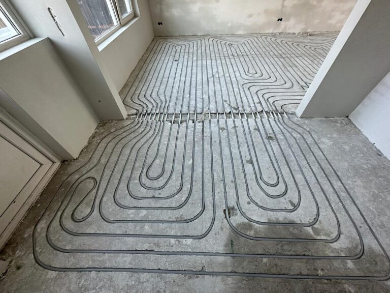 Instagram post from macbouw. This post is in position 16.