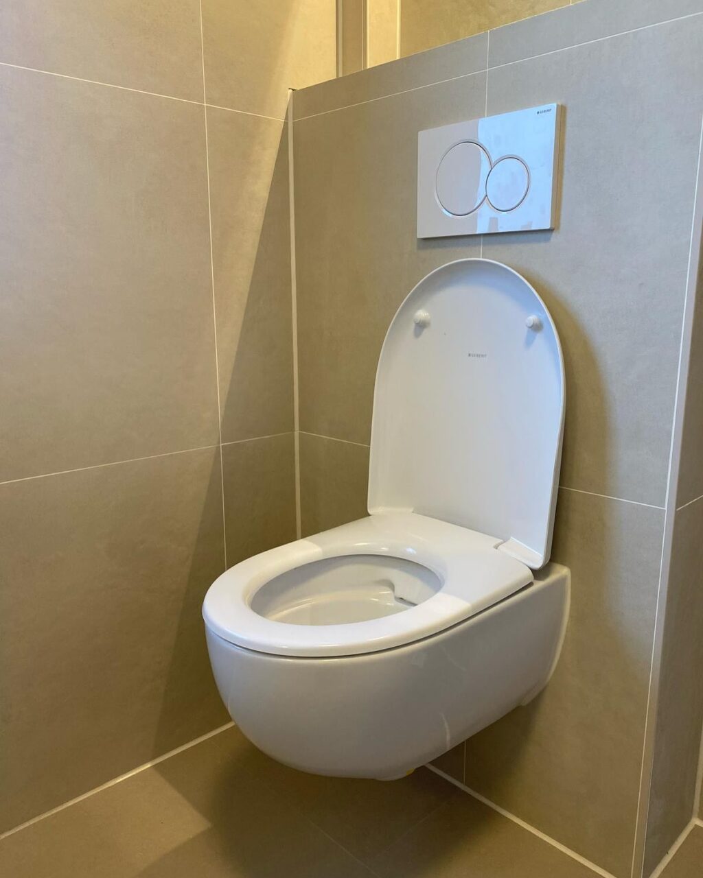 Instagram post from macbouw. This post is in position 2.