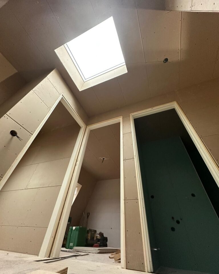 Instagram post from macbouw. This post is in position 20.