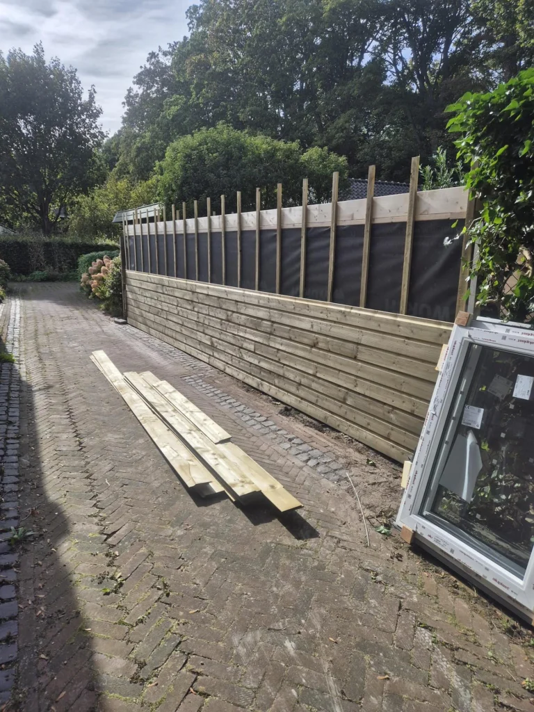 Instagram post from macbouw. This post is in position 4.