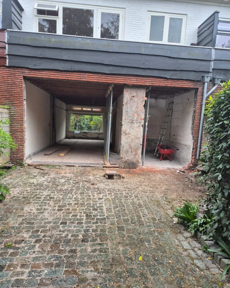 Instagram post from macbouw. This post is in position 1.