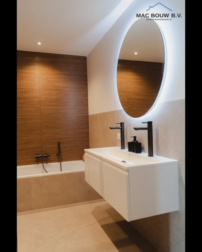 Instagram post from macbouw. This post is in position 3.