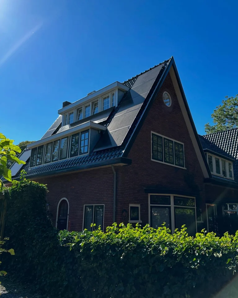 Instagram post from macbouw. This post is in position 5.