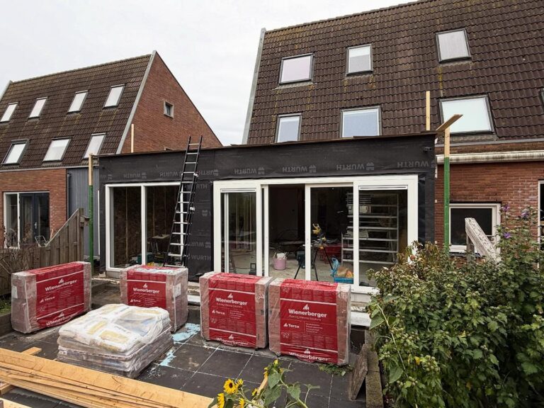 Instagram post from macbouw. This post is in position 4.